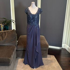 Women’s Full Length Chiffon Formal Mother of the Bride Dress Zip Back Size 8 NWT